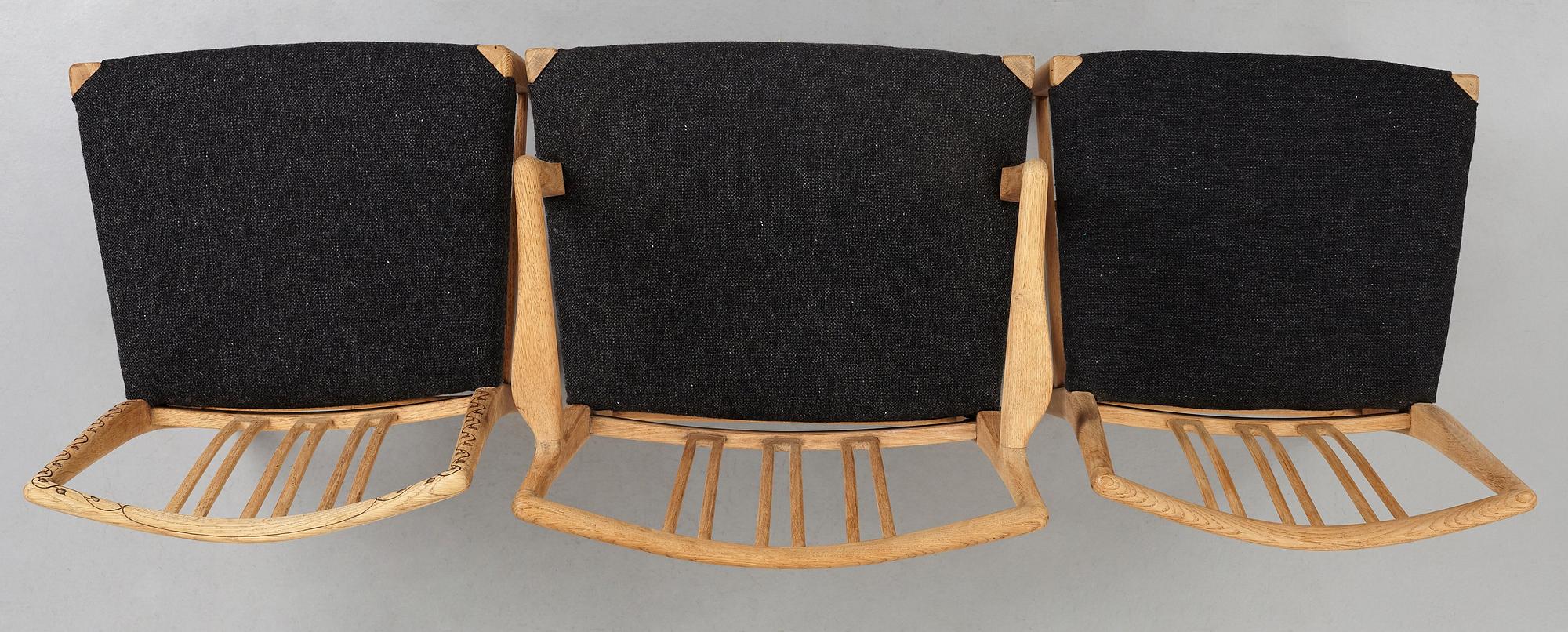 HANS J WEGNER, 3 stolar + utställningsaffisch, Mikael Lauersen, Danmark, 1940-tal.