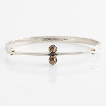 Bangle silver with smoky quartz.