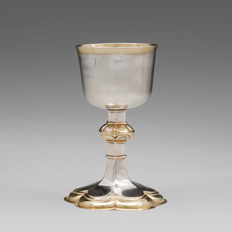 A Swedish 18th century parcel-gilt silver cup, mark of Johan Hindrich Halck, Gothenburg 1726.