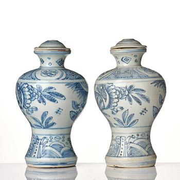 A pair of blue and white Meiping vases, late Ming dynasty (1368-1644).