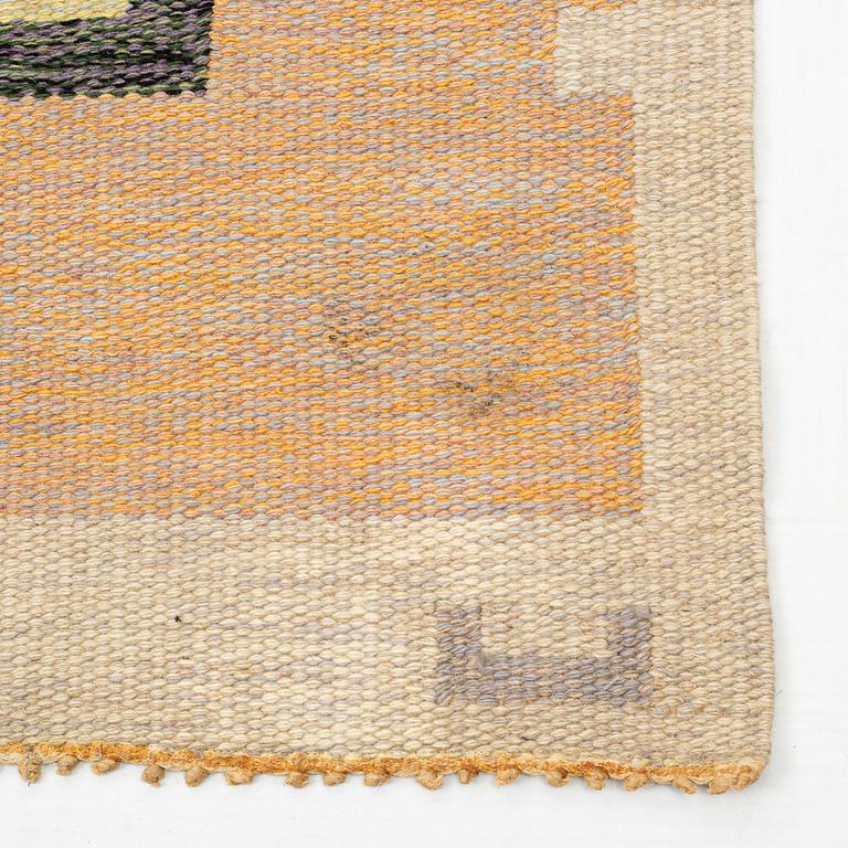 Agda Österberg, a carpet, flat weave, ca 304,5 x 199,5 cm, an embroidered signature at the back.