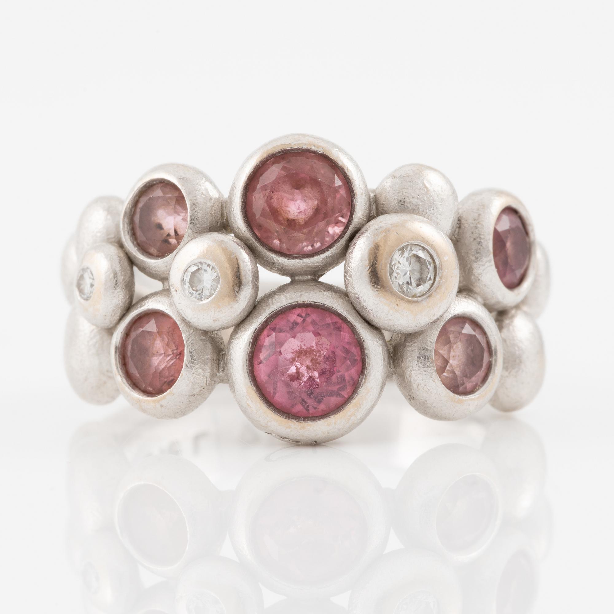 Ole Lynggaard ring "Bubbles" 18K white gold with faceted tourmalines and round brilliant-cut diamonds.