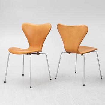 Arne Jacobsen, stolar 4 st, "Sjuan", Fritz Hansen.