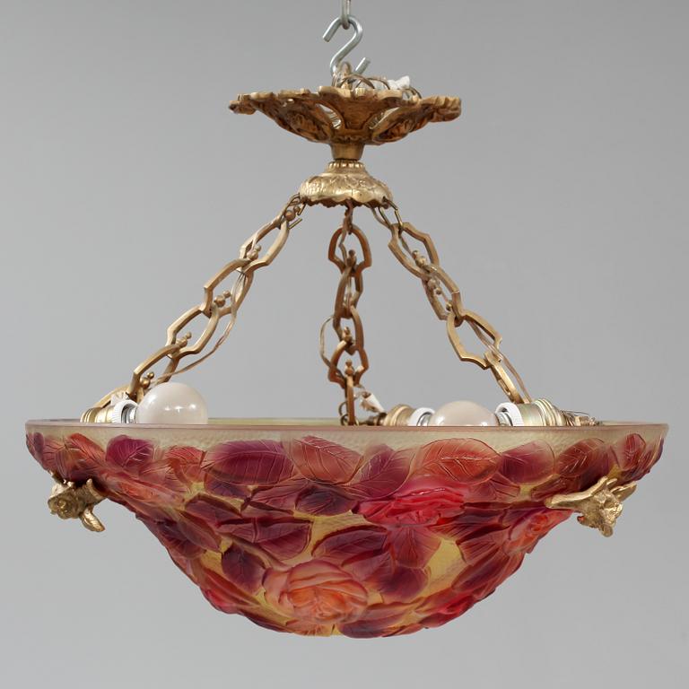 TAKAMPEL, nyrokokostil, 1900-talets andra hälft. Höjd ca 40 cm.