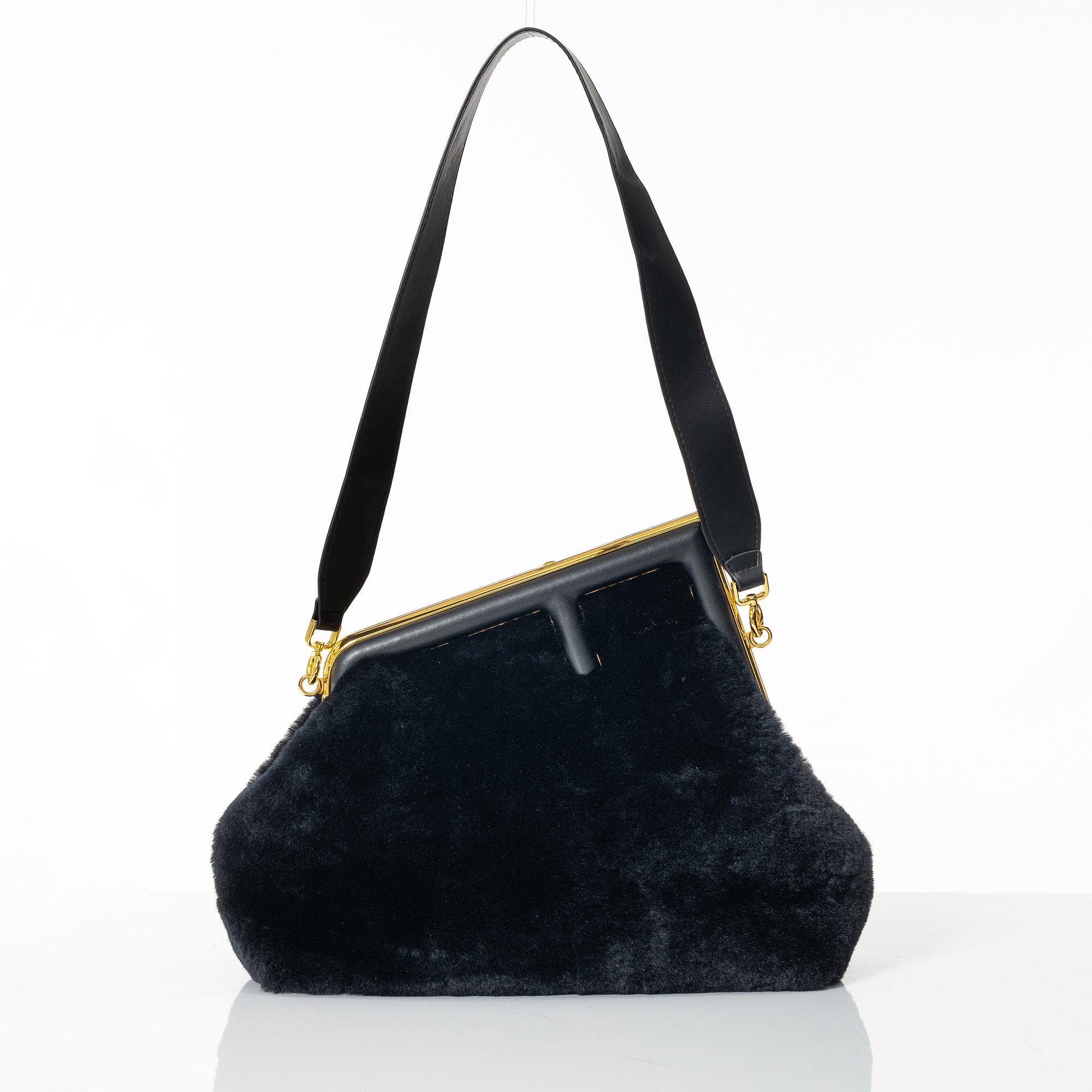 Fendi, väska, "Shearling First Midnight".