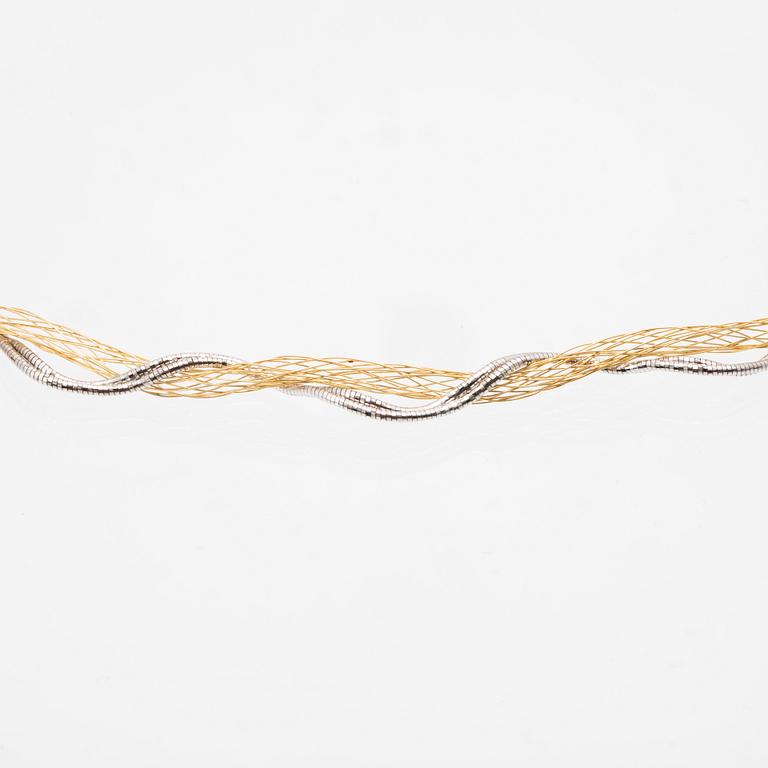 An 18K white and red gold necklace.