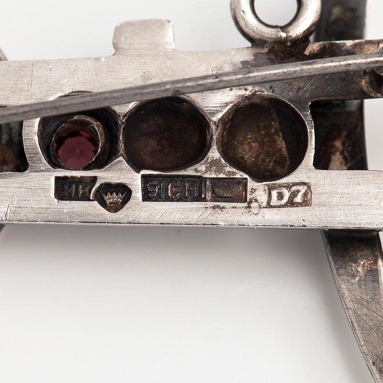 Heikki Kaksonen, brooch, faceted garnet, silver, Helsinki 1957.