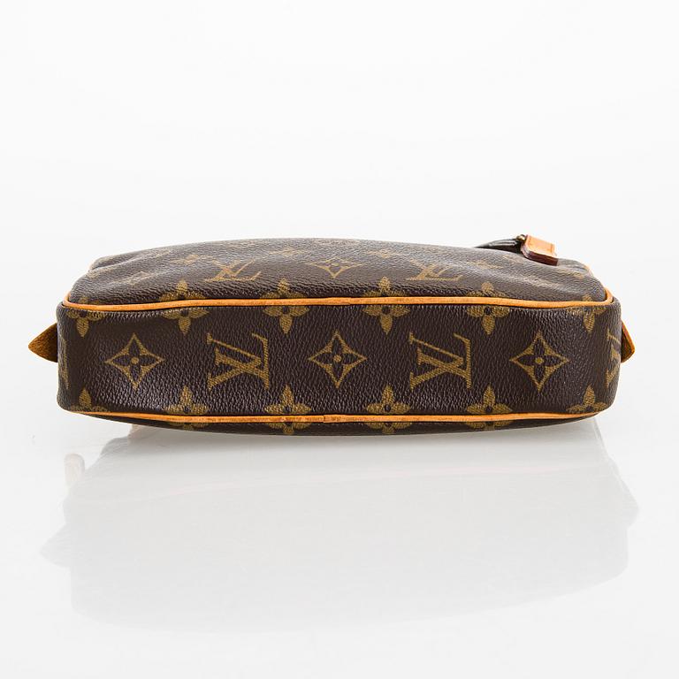 Louis Vuitton, "Marly Bandouliere" bag.