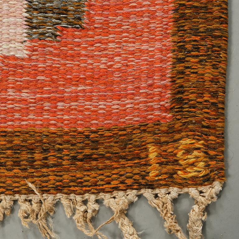 A flat weave by Ingegerd Silow, signed IS, second half of the 20th century, 204 x 138 cm.
