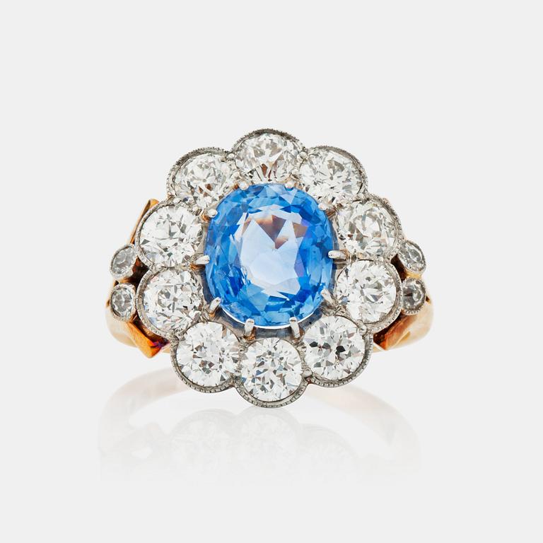 A circa 3.00 ct Ceylon sapphire and old-cut diamonds, total carat weight circa 2.50 cts. Made by Hugo Strömdahl 1959.