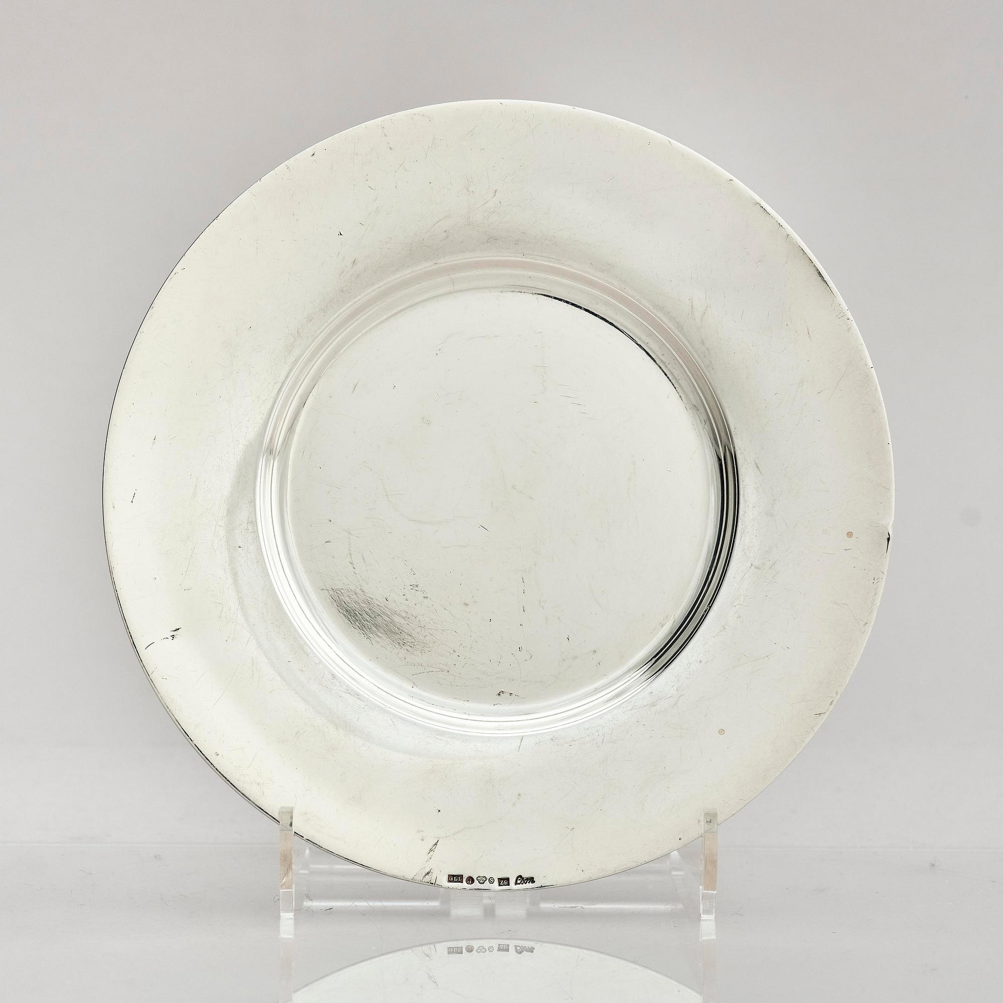 Lennart Larsson Guld AB, a Swedish silver butter box with lid and tray, Jönköping 1974.
