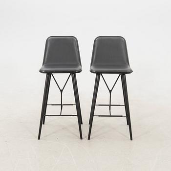 Space Copenhagen bar stools 1 pair "Spine Wood Base" for Fredericia furniture Denmark 2000s.