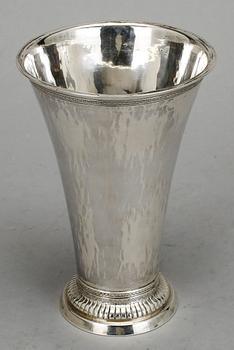BÄGARE, silver, gustaviansk. Oidentifierad mästare, Örebro, 1700-talets slut. Vikt ca 261 gram.