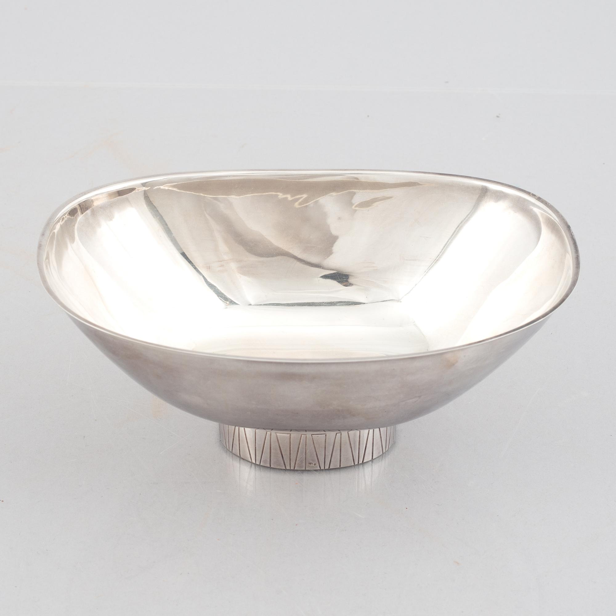 A mid-20th Century sterling silver bowl, Swedish import mark.