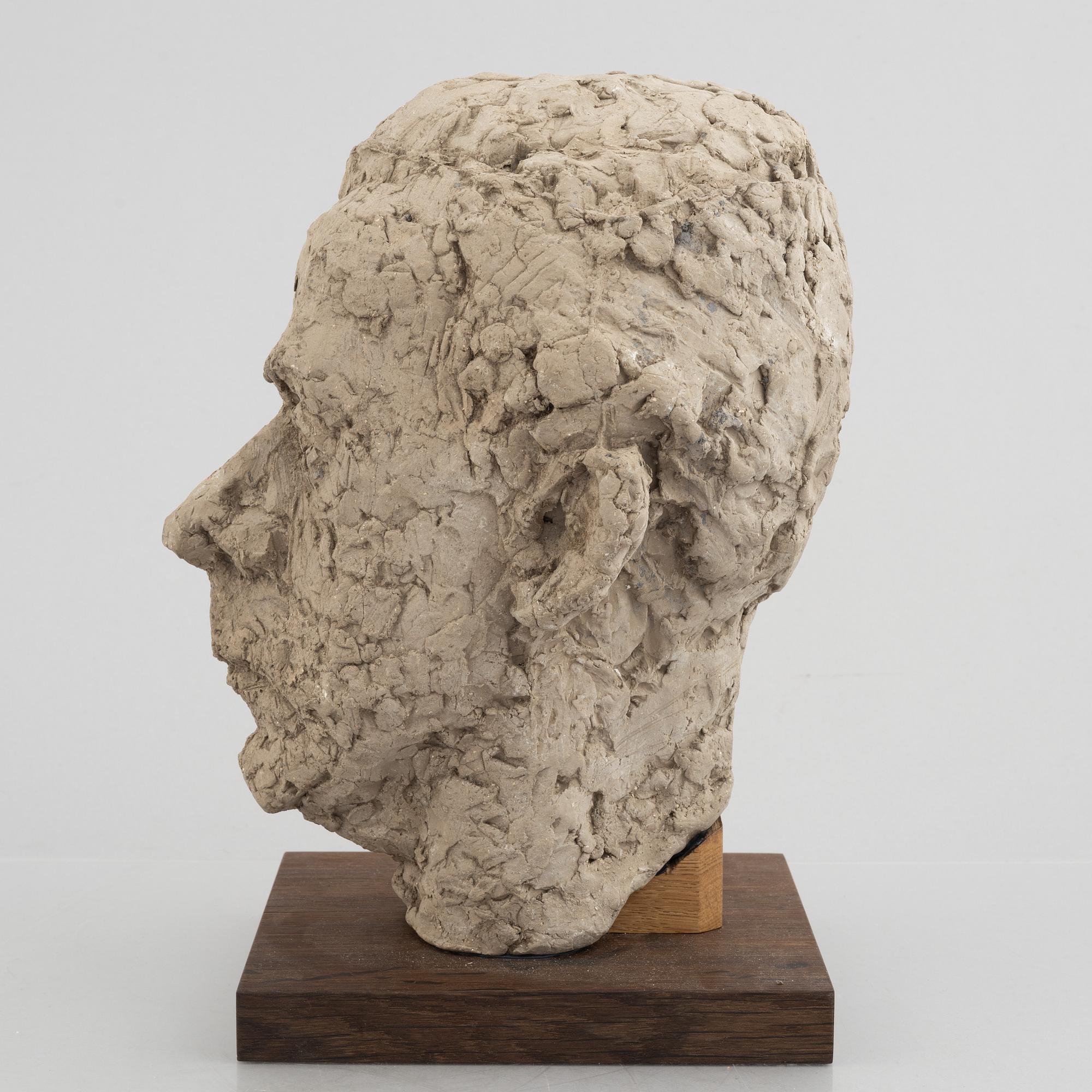 Arne Jones, portrait of a man.