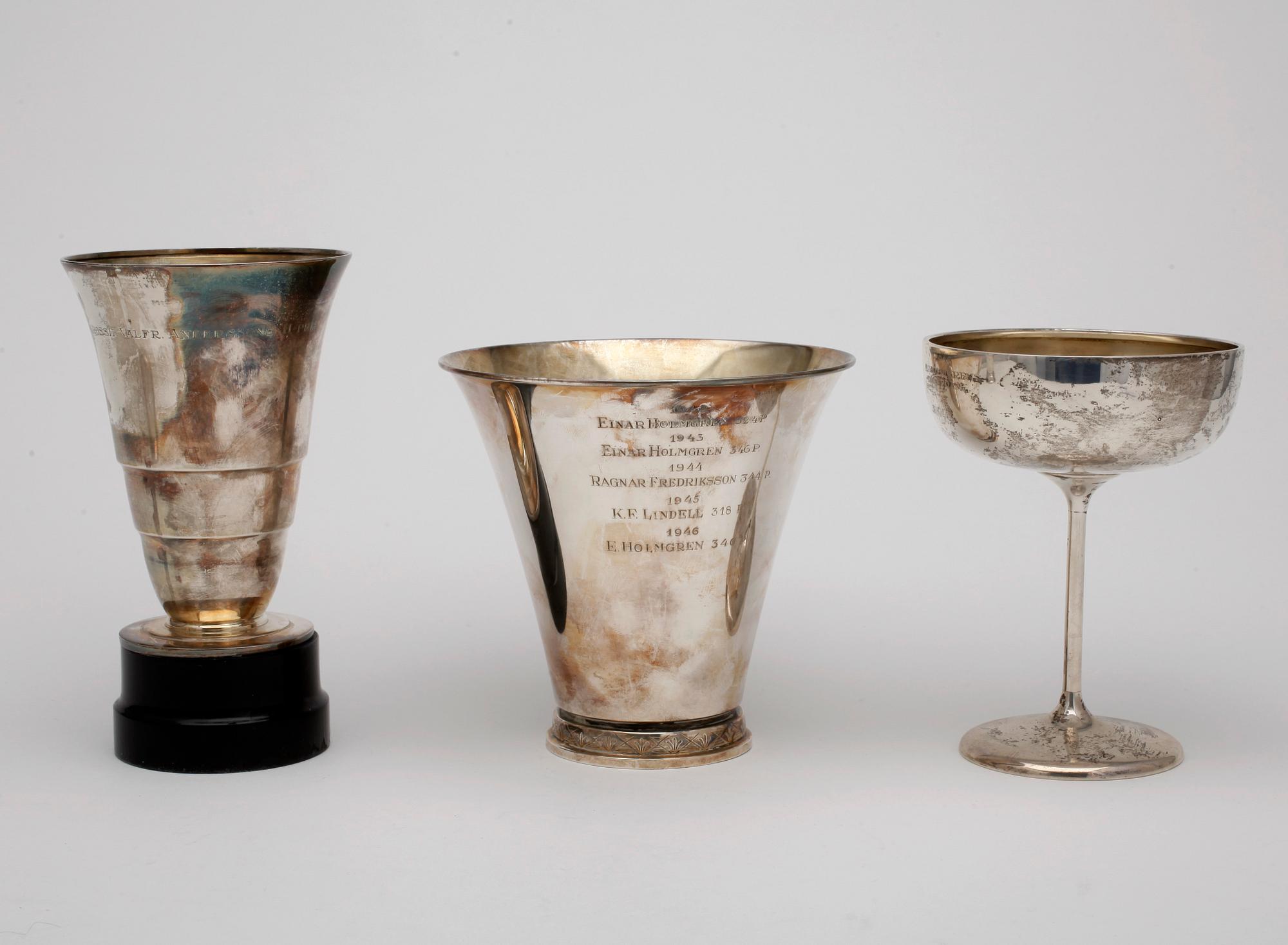 PRISPOKALER, 6 st, silver, mest GAB och CG Hallberg, 1922-40. Tot ca 836 gram.