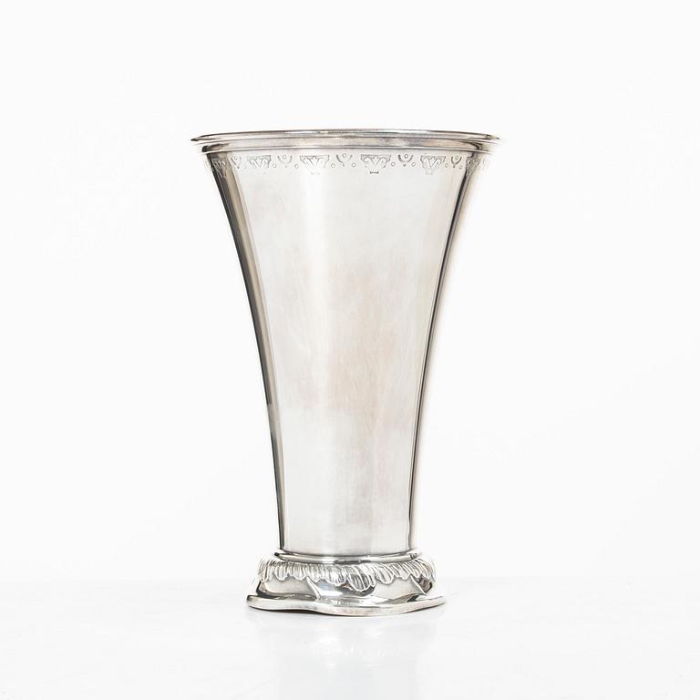 A silver beaker, c.G.Hallberg, Sweden, 1946.