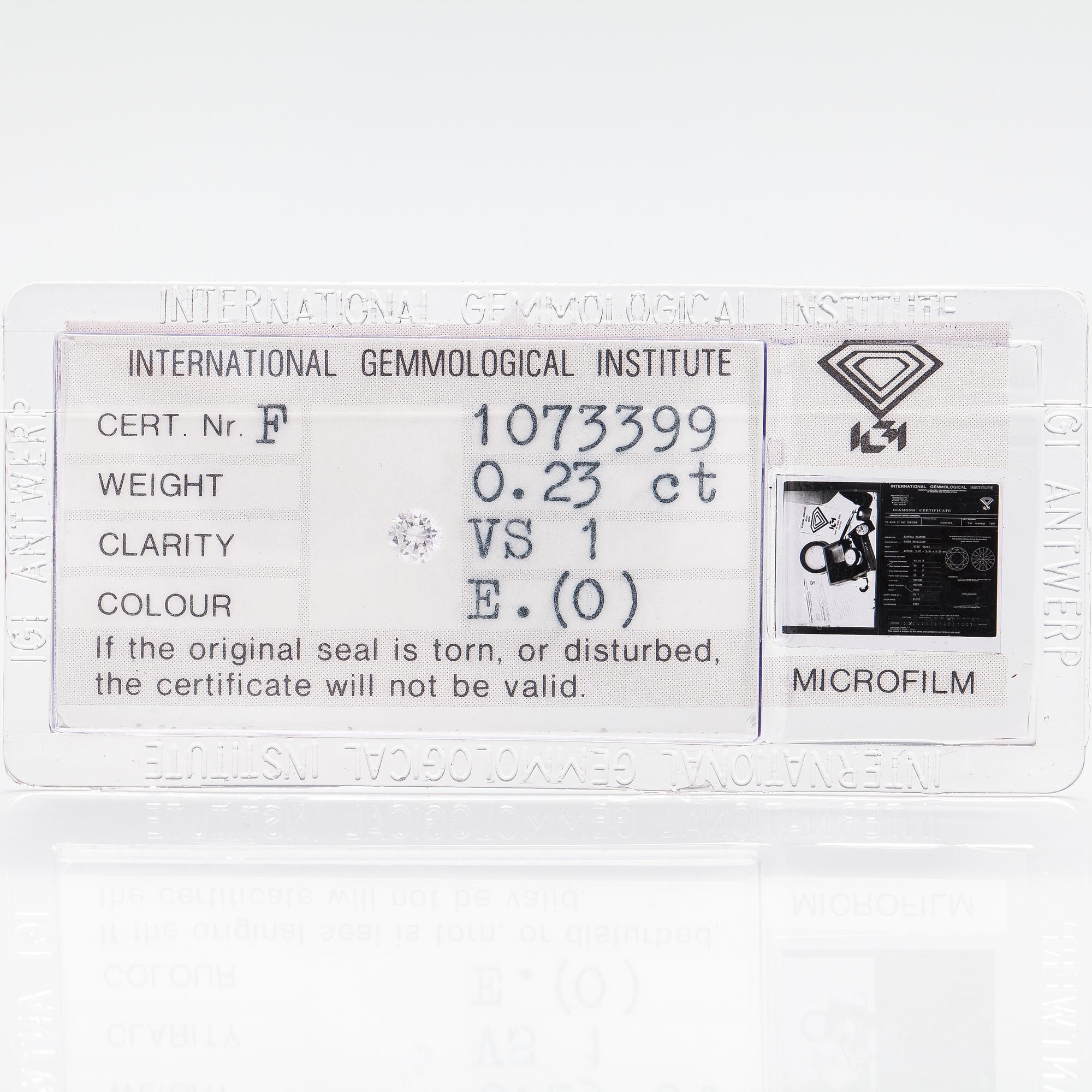 TIMANTTI, 0.23 ct. IGI-todistuksella.