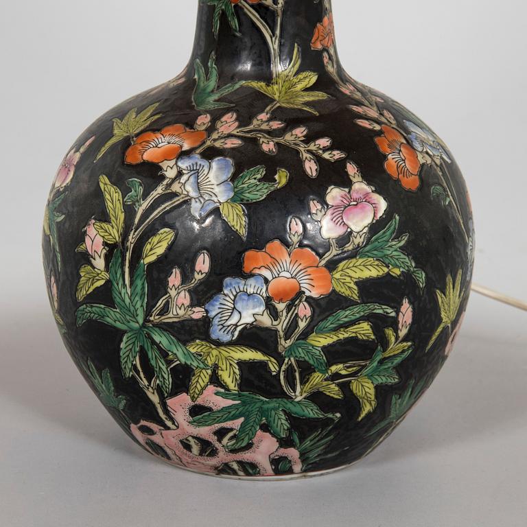 A 20th century table lamp, Macao.