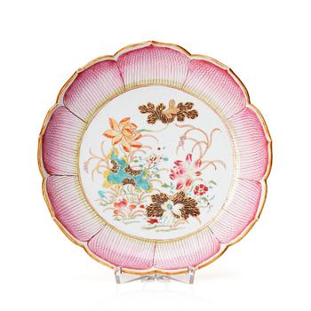 1023. A famille rose lotus dish, Qing dynasty, Qianlong (1736-95).