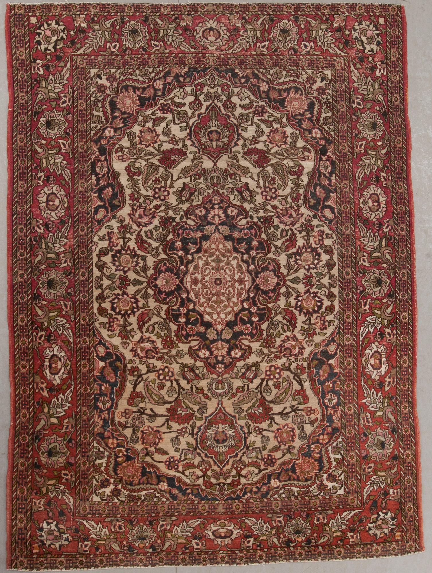 MATTA, antik, Isfahan, ca 197 x 142 cm.