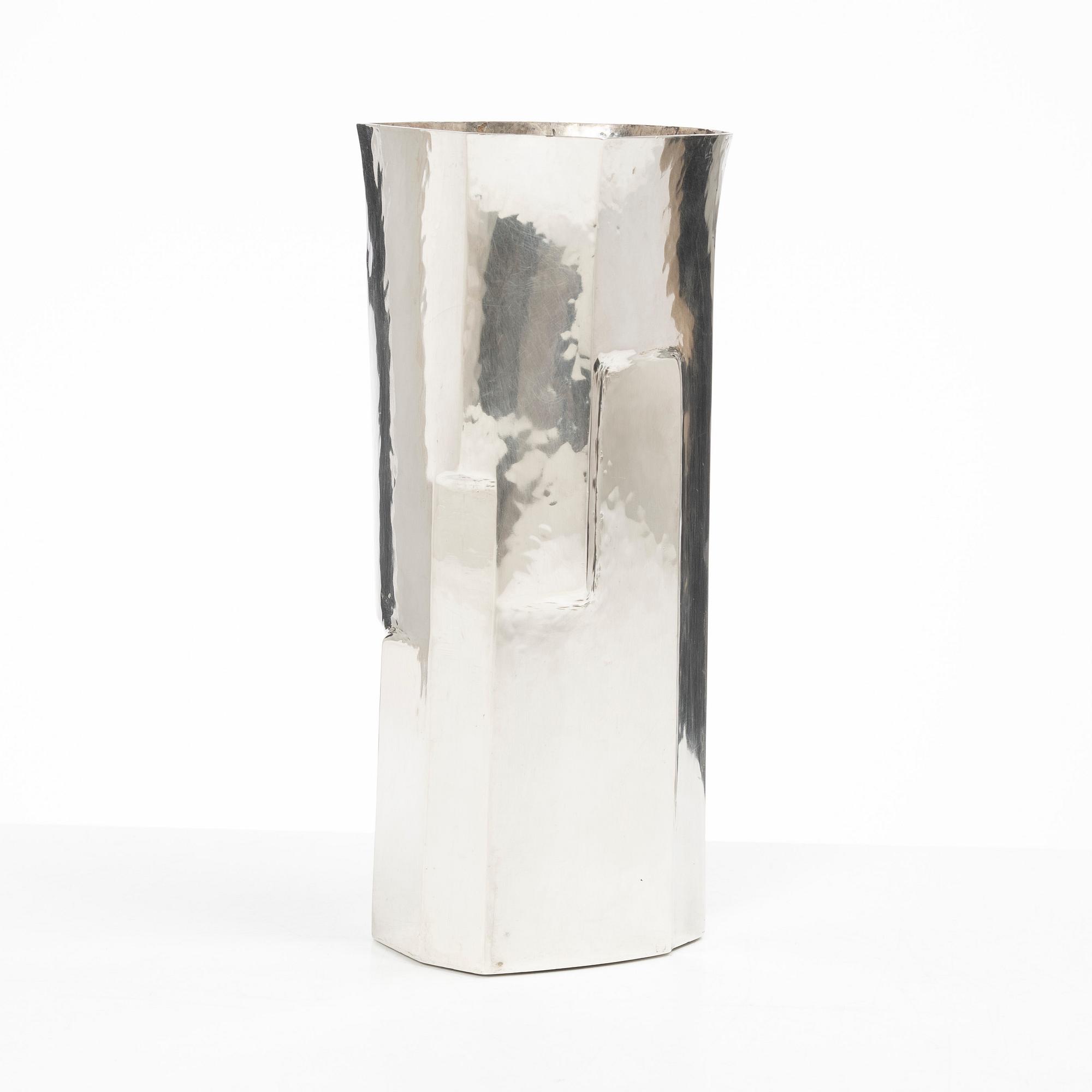 Rey Urban, a Sterling silver vase, Stockholm, 1975.