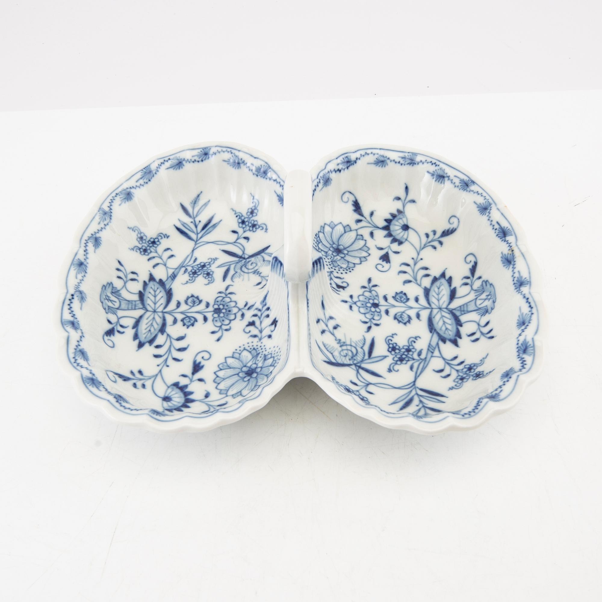 Servis 139 dlr porslin "Lökmönstret" Meissen Tyskland 1900-tal.