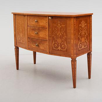 SIDEBOARD, England, 1900-talets första hälft.