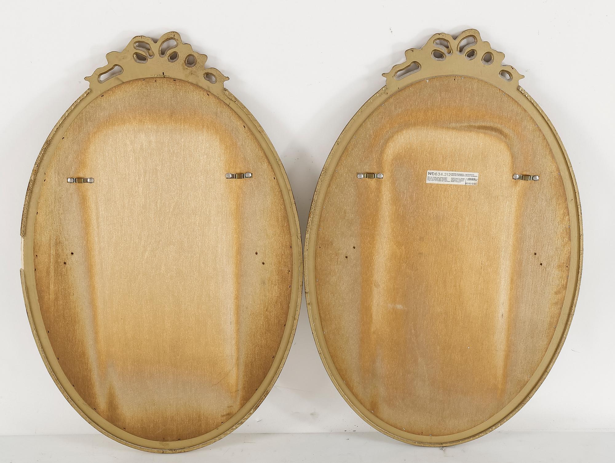 SPEGLAR, ett par, gustaviansk stil, 1900-talets sista kvartal.