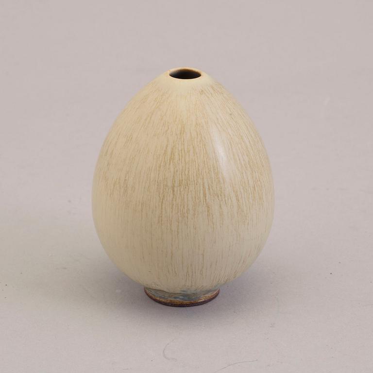 BERNDT FRIBERG, vas, stengods, Gustavsberg studio, signerad.