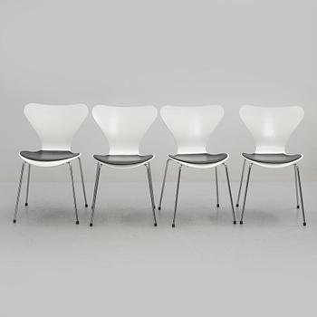 STOLAR, 4 st, "Sjuan", Arne Jacobsen, Fritz Hansen, Danmark, 2005.