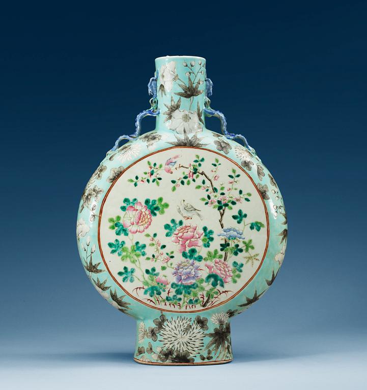 A large famille rose moon flask, Qing dynasty, ca 1900.