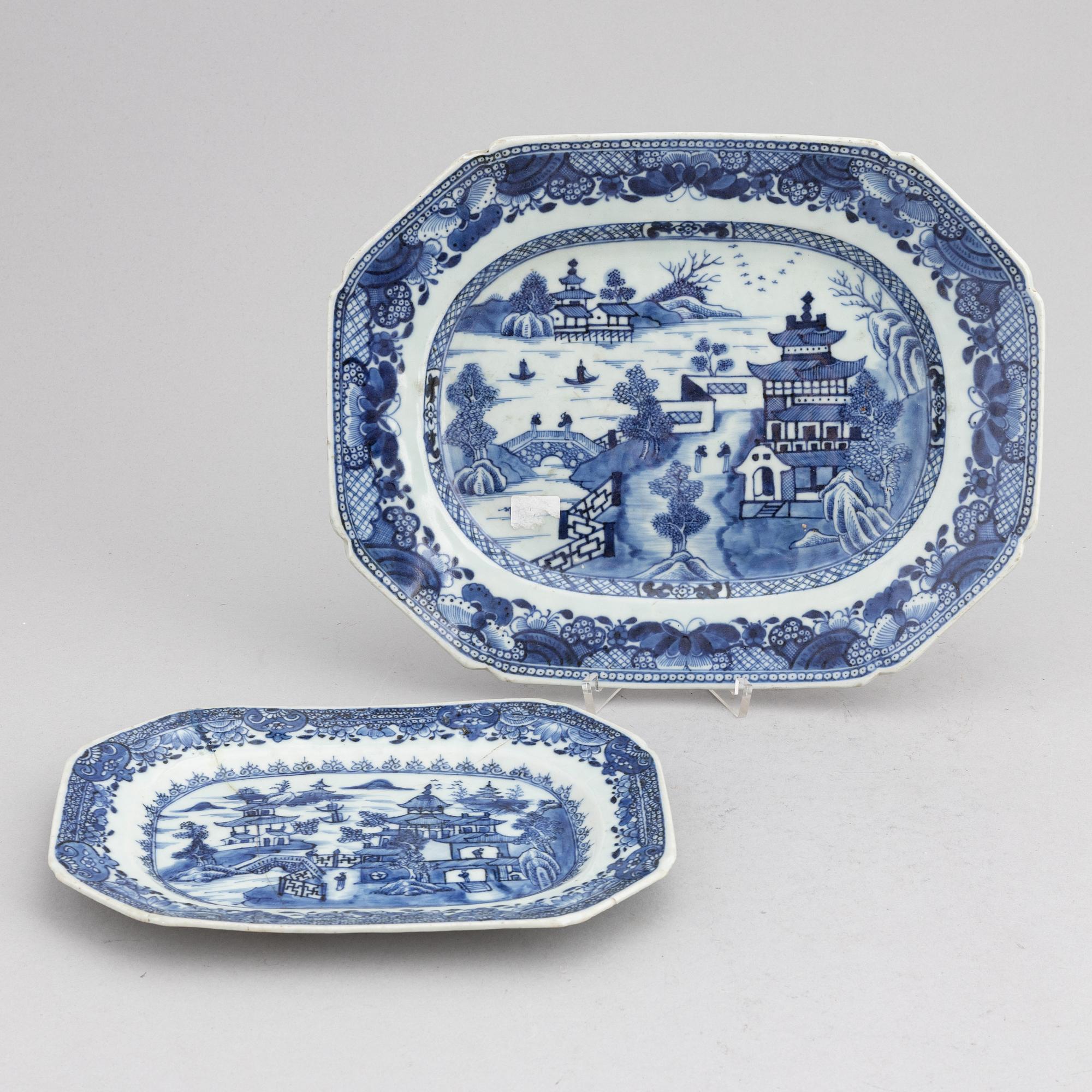 Stekfat, tre stycken, kompaniporslin. Qingdynastin, Qianlong (1736-95).