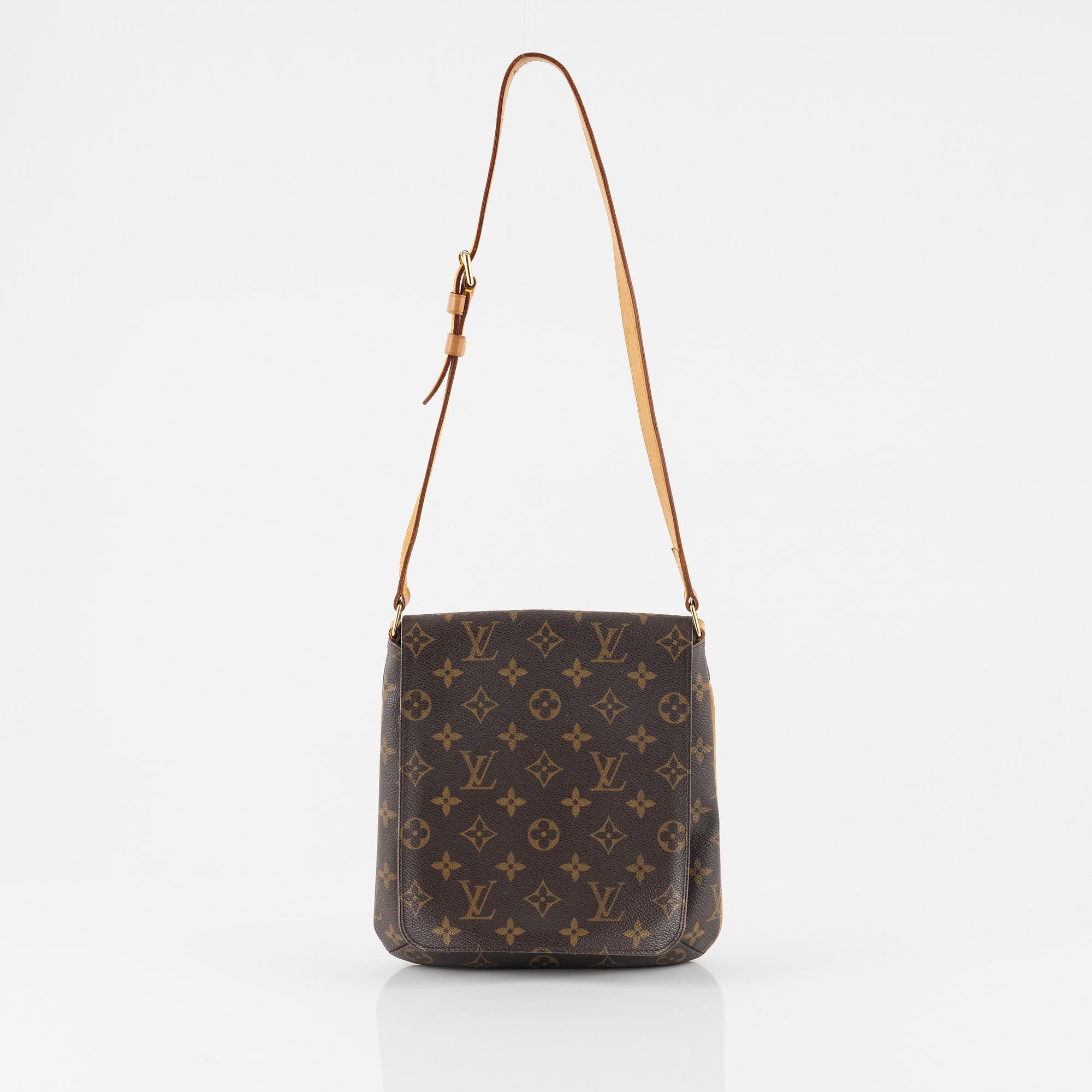 Louis Vuitton, a 'Musette Salsa PM' cross body bag, 2001.