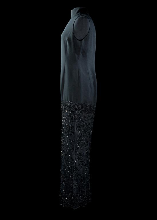 A black evening dress by Badgley Mischka.