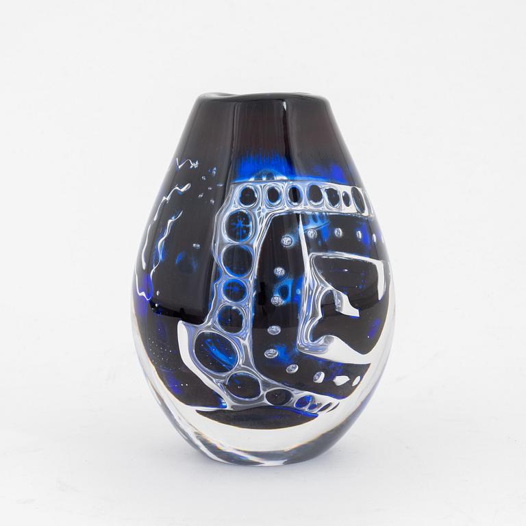 Edvin Öhrström, an 'ariel' glass vase, Orrefors, Sweden 1958 or 1972?.