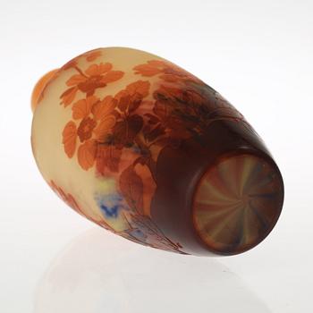 An Emile Gallé Art Nouveau amber cameo glass vase, Nancy France.