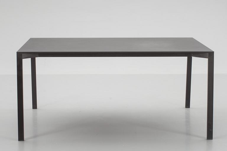 MATBORD, One Magis, design Konstantin Grcic.
