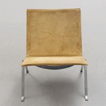 A pair of "PK22" chairs, designed by Poul Kjaerholm, E Kold Christensens.