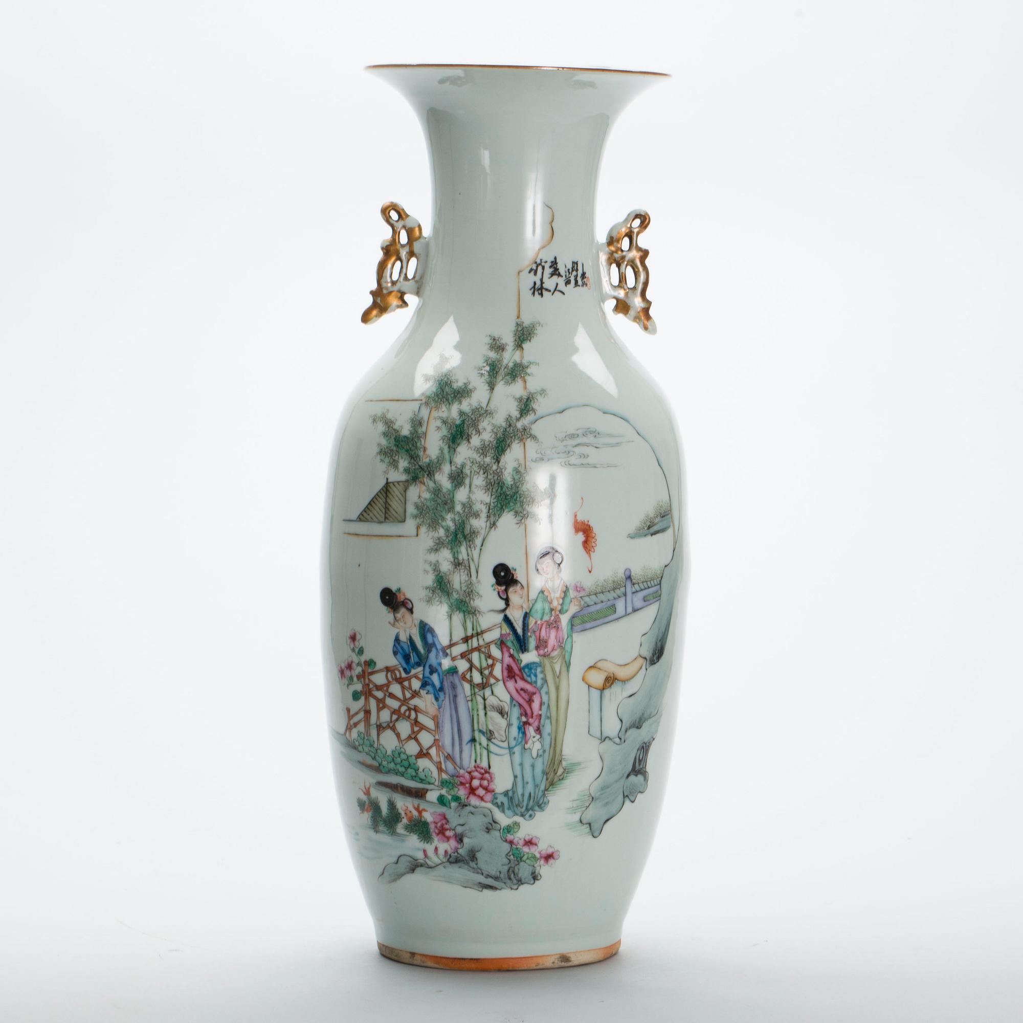 GOLVVAS, porslin, Kina, 1900-talets första hälft.