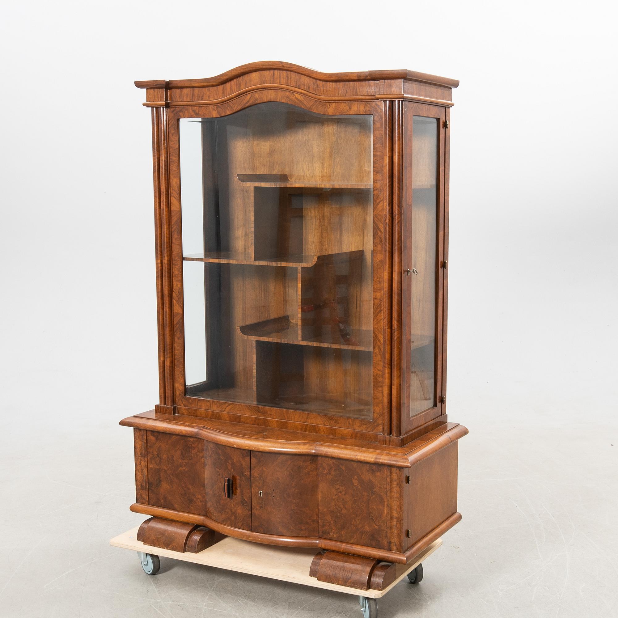 Display cabinet Art Deco first half of the 20th century.