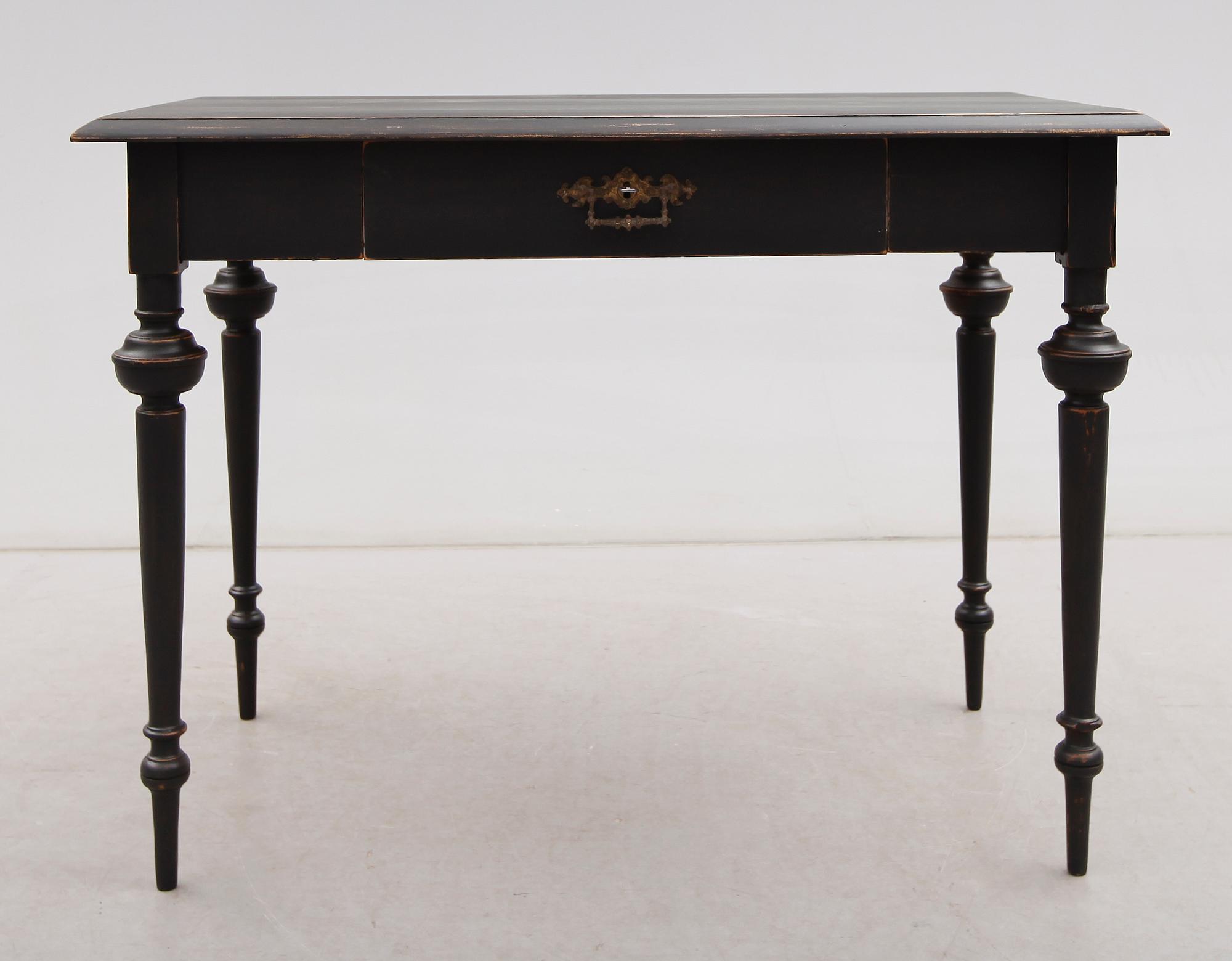 SKRIVBORD, omkring år 1900.