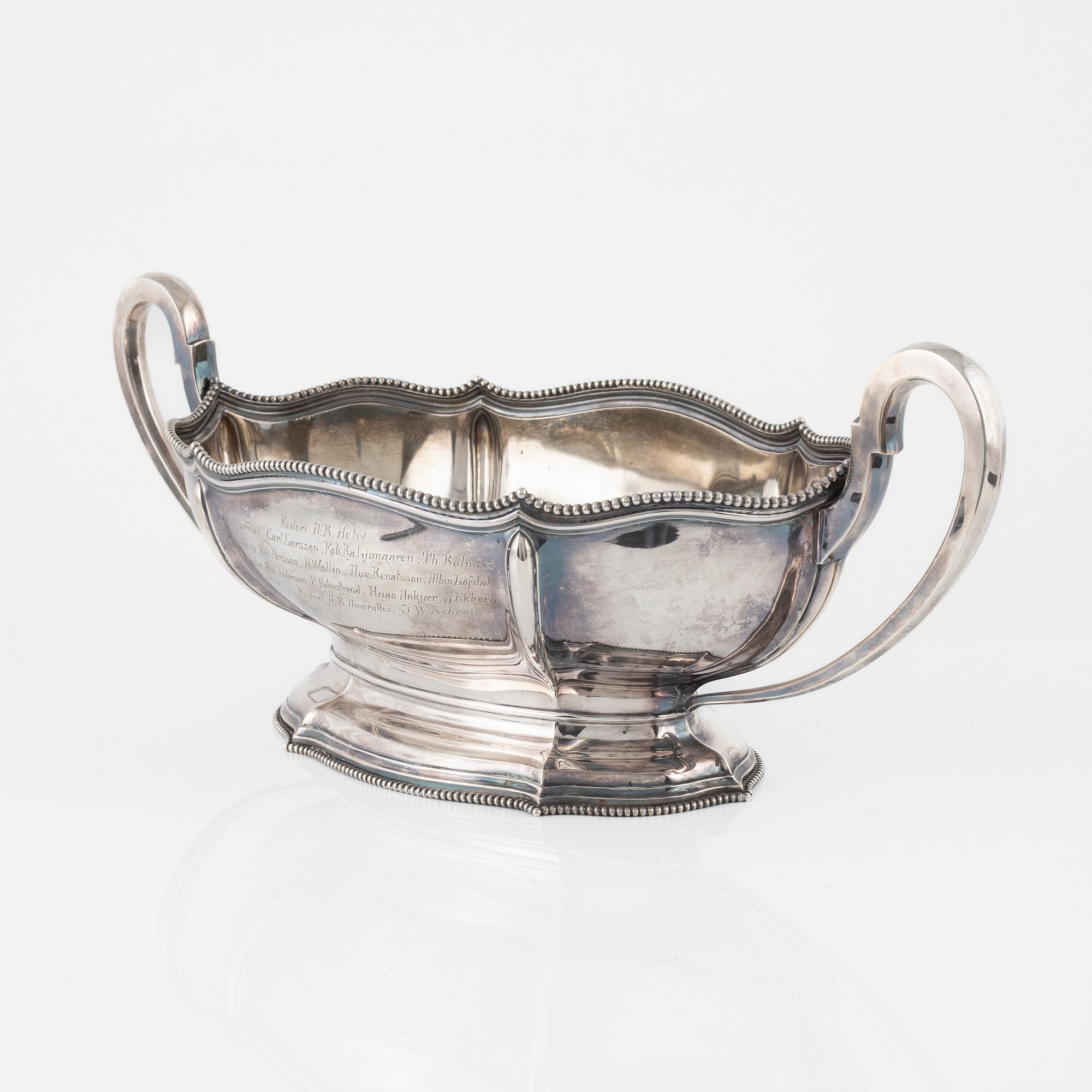 A silver jardiniere, Axel Larson, Helsingborg, 1916.