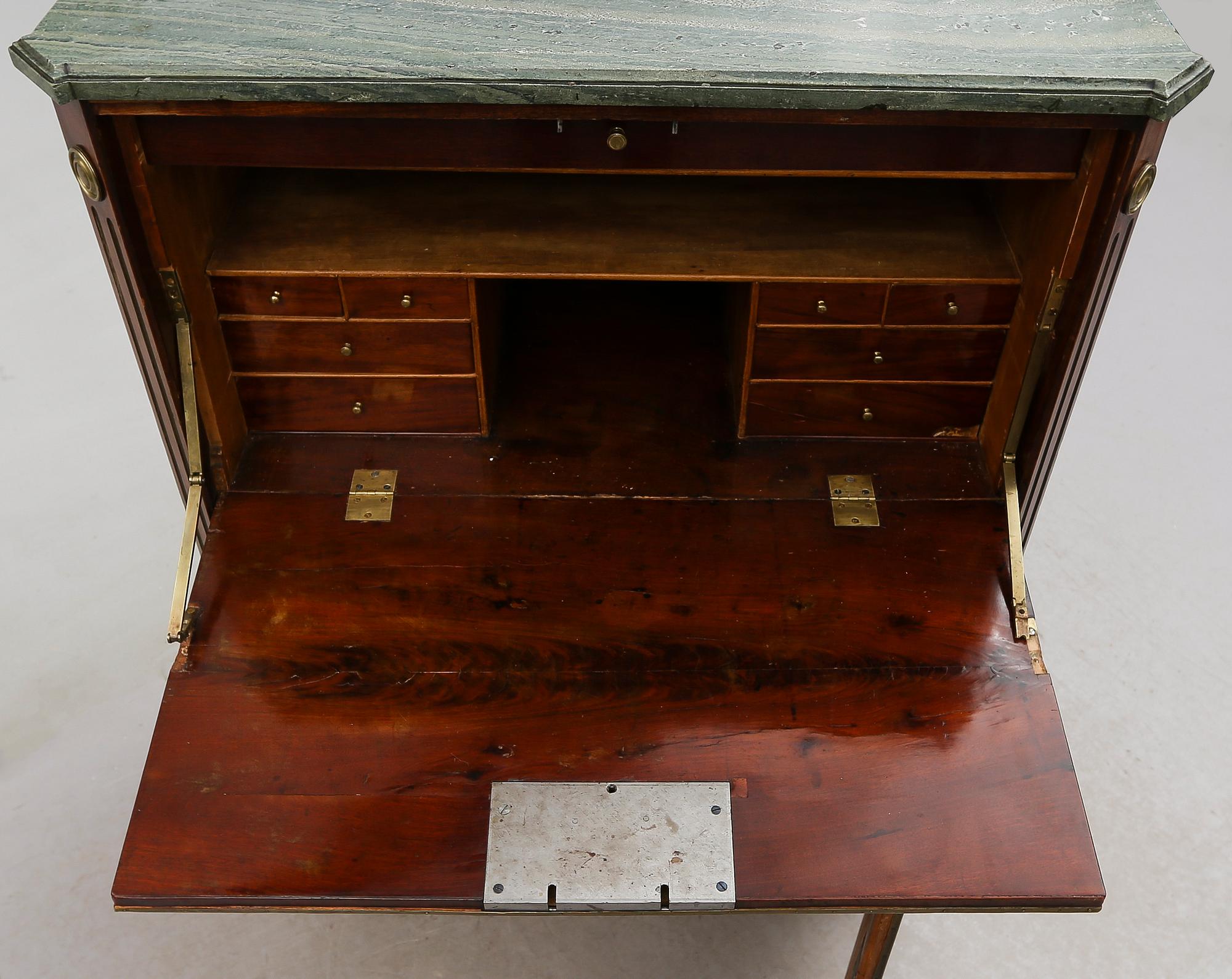 SKRIVSEKRETÄR, sengustaviansk, tidigt 1800-tal.