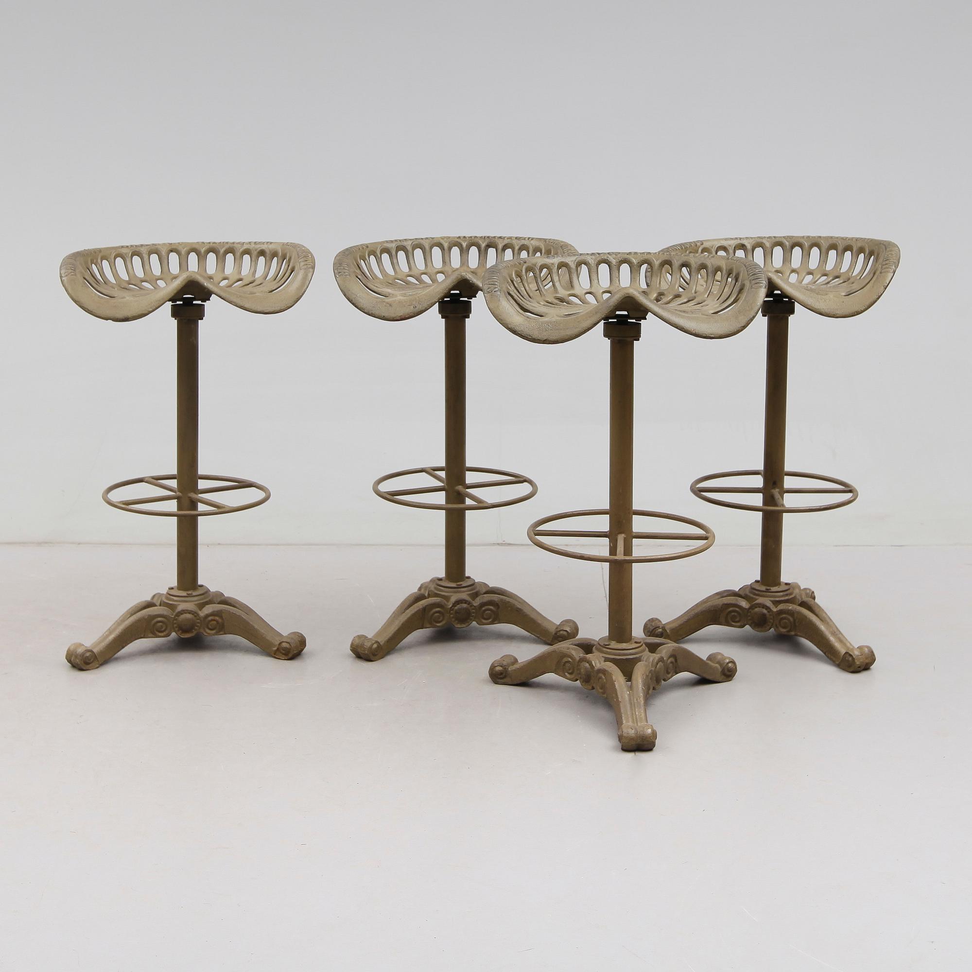 BARSTOLAR, 4 st, gjutjärn, 1900-talets andra hälft.