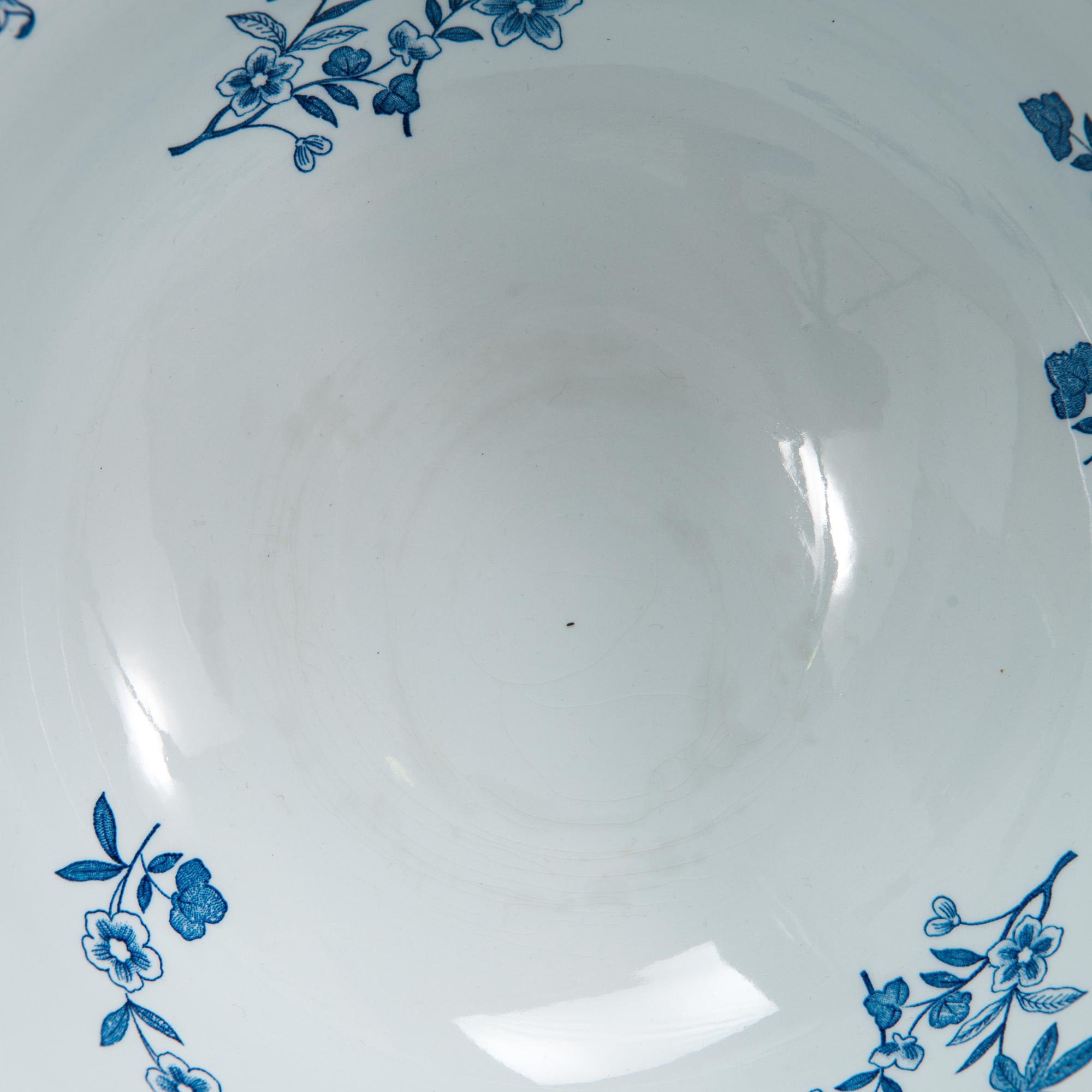 A 174-piece porcelain dinnerware 'Ostindia' for Rörstrand.