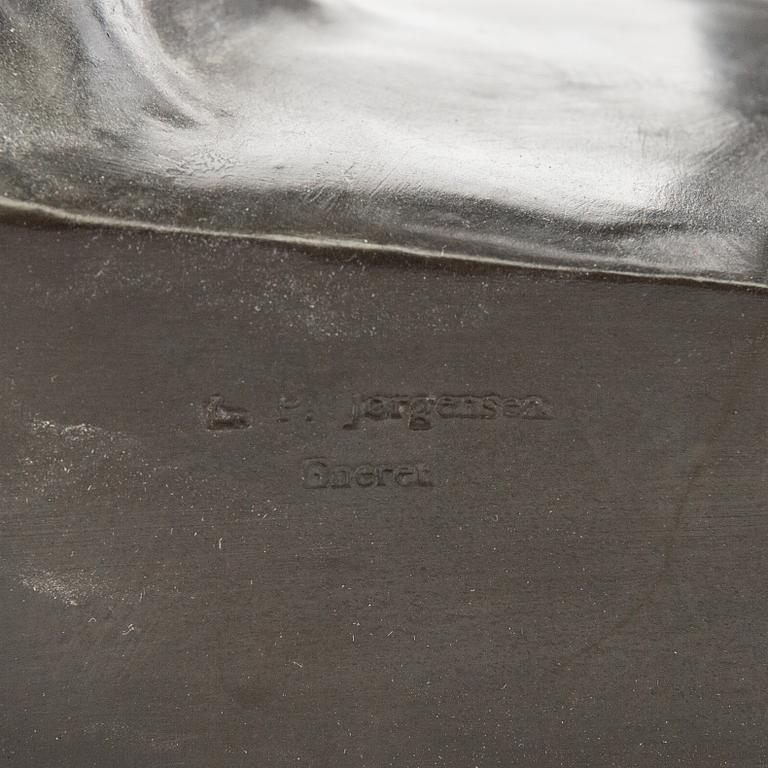 Skulptur "Silenus vaggar barnet Dionysos.".