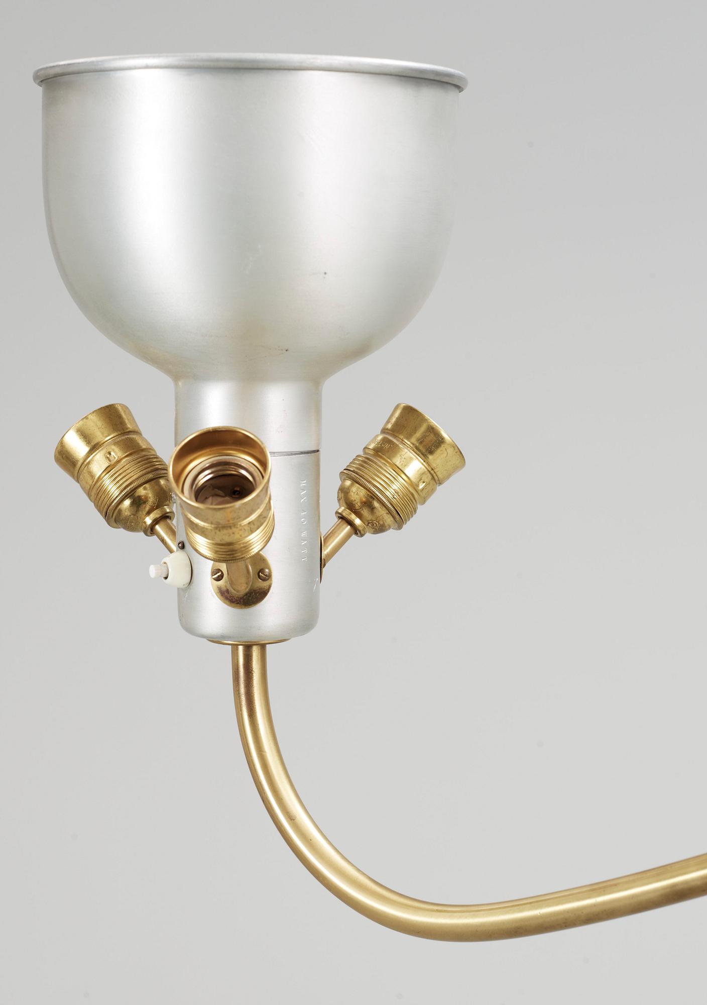 GOLVLAMPA, mässing, Modell 2368, Firma Svenskt Tenn.