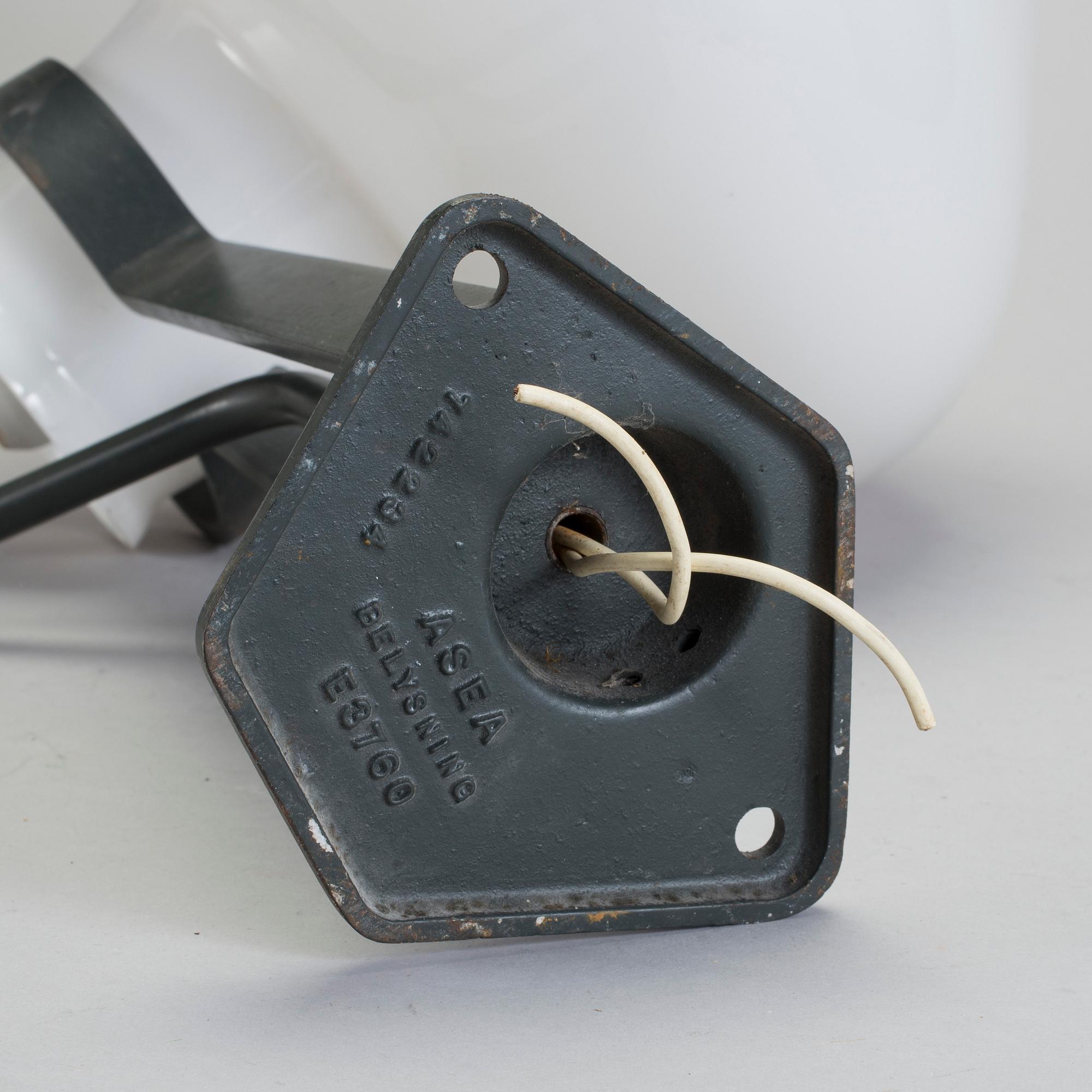 VÄGGLAMPA, ASEA, 1900-talets mitt.