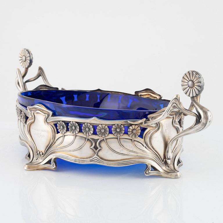 A silver Art Nouveau jardinière, C.G. Hallberg, Stockholm, 1903.